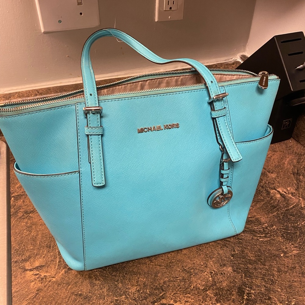 Michael kors purse